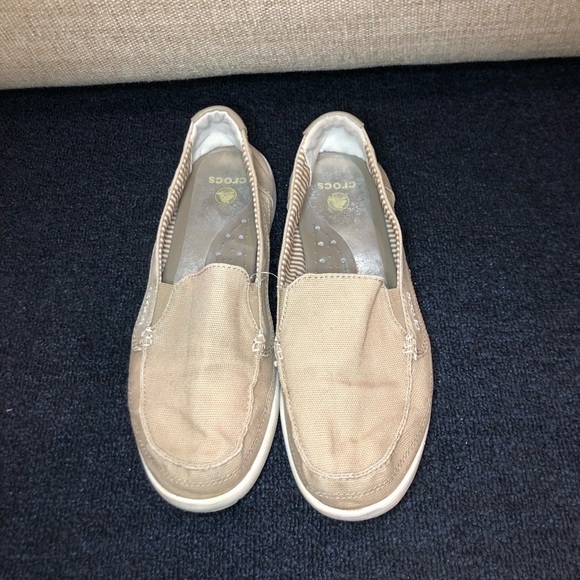 Crocs Walu Khaki Canvas Slip On Loafers Size 11 - Picture 1 of 8